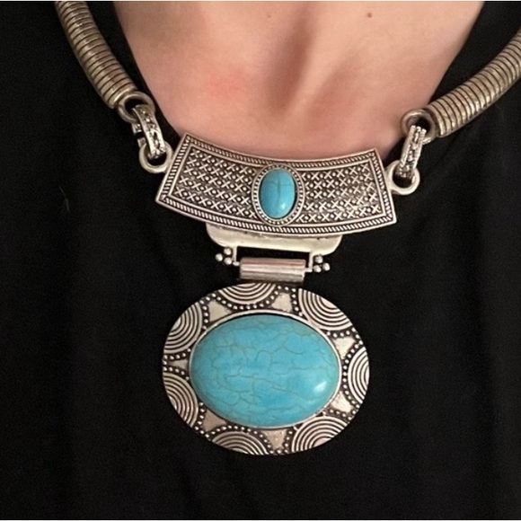 🇿🇦 handmade silver engraved details & marble turquoise statement necklace - Picture 17 of 17